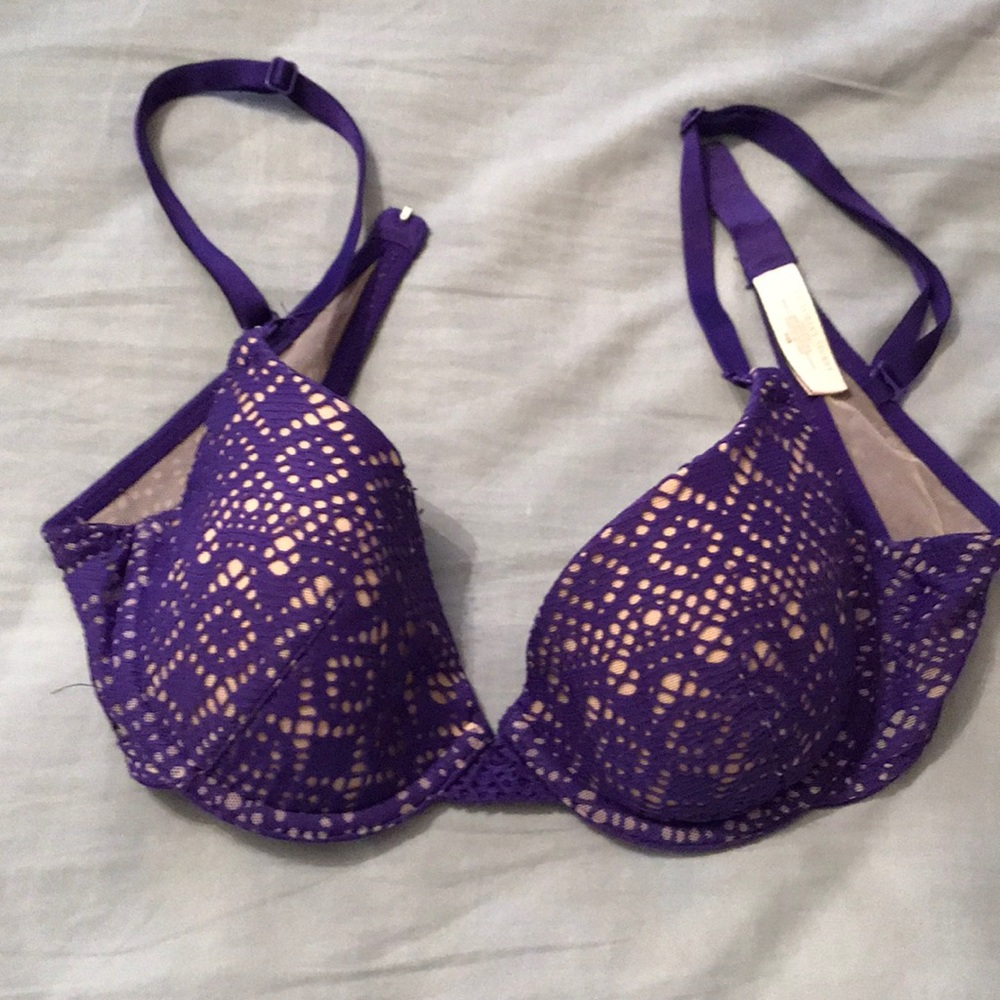 Victoria’s Secret bra.